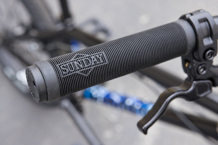 Sunday Forecaster Park - Maca Perez Grasset Signature