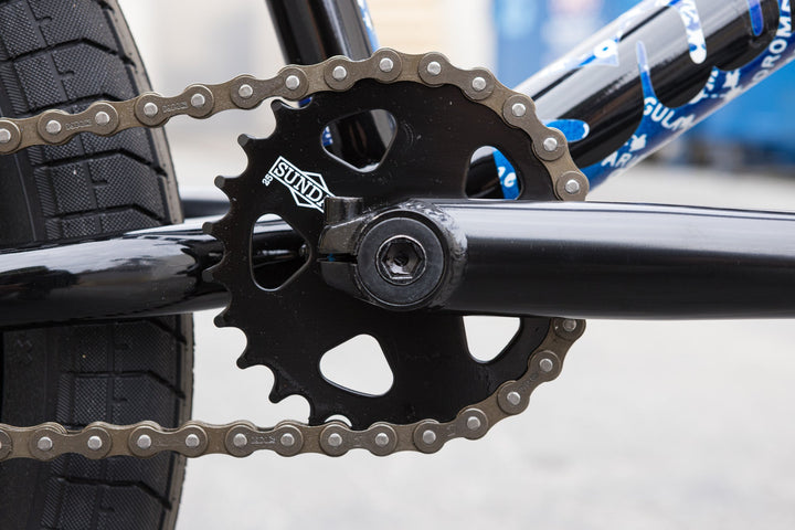 Sunday Forecaster Park - Maca Perez Grasset Signature