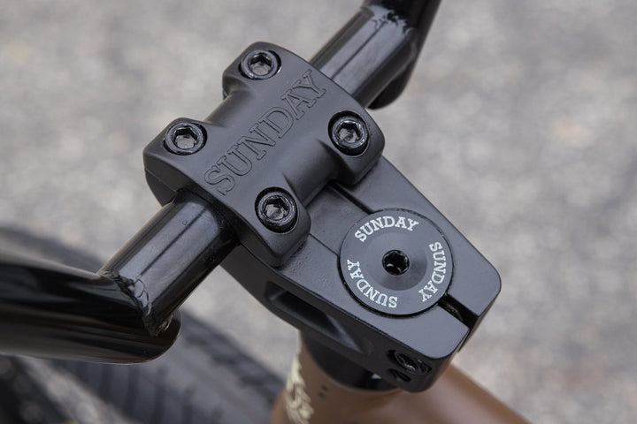 Sunday EX - Julian Arteaga Signature