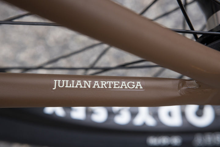 Sunday EX - Julian Arteaga Signature