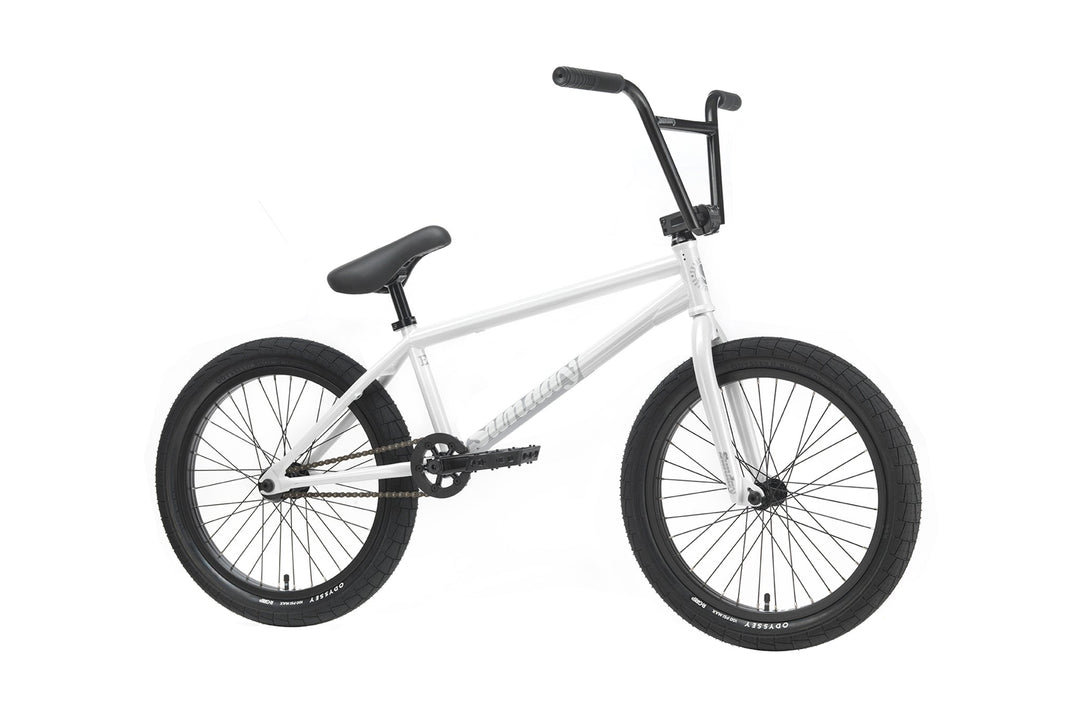 Sunday EX - Julian Arteaga Signature