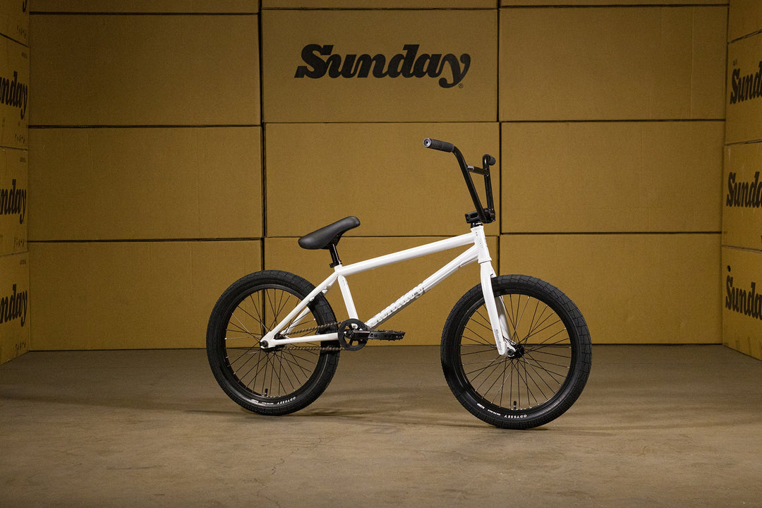 Sunday EX - Julian Arteaga Signature