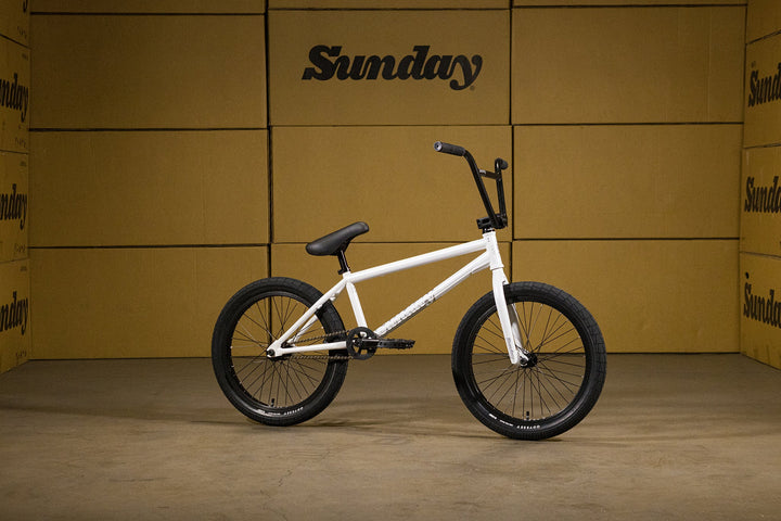 Sunday EX - Julian Arteaga Signature