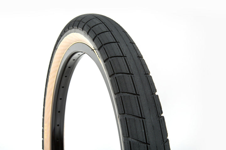 BSD Donnasqueak Tires